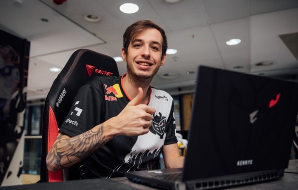 强出手的长 强出手的长